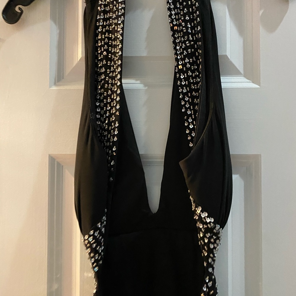Women’s dress - Picture 3 of 5